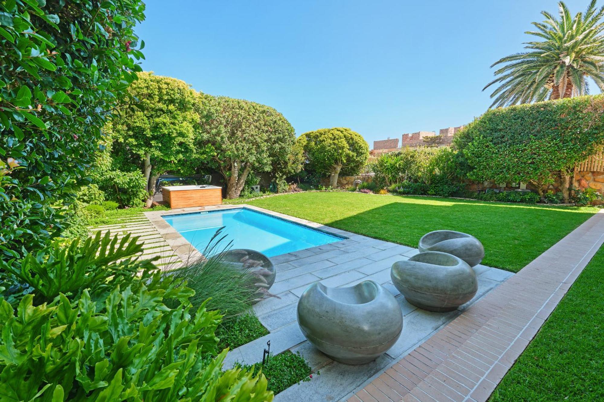 Finchley * Cape Town
